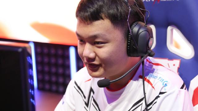 F1车王舒马赫近乎植物人，妻子多年来变卖家产救治.