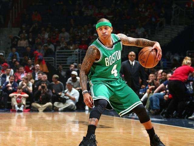 自然首当其 自然首当其