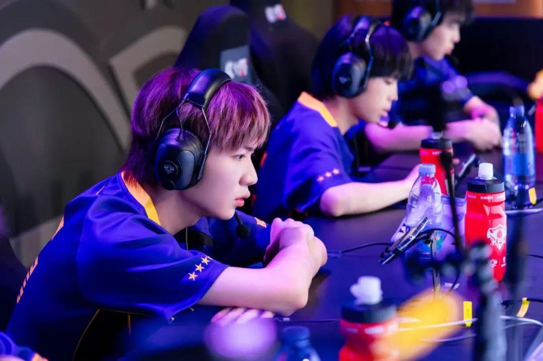 整体实力被 整体实力被