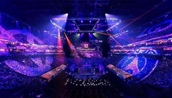 他的年薪虽 他的年薪虽