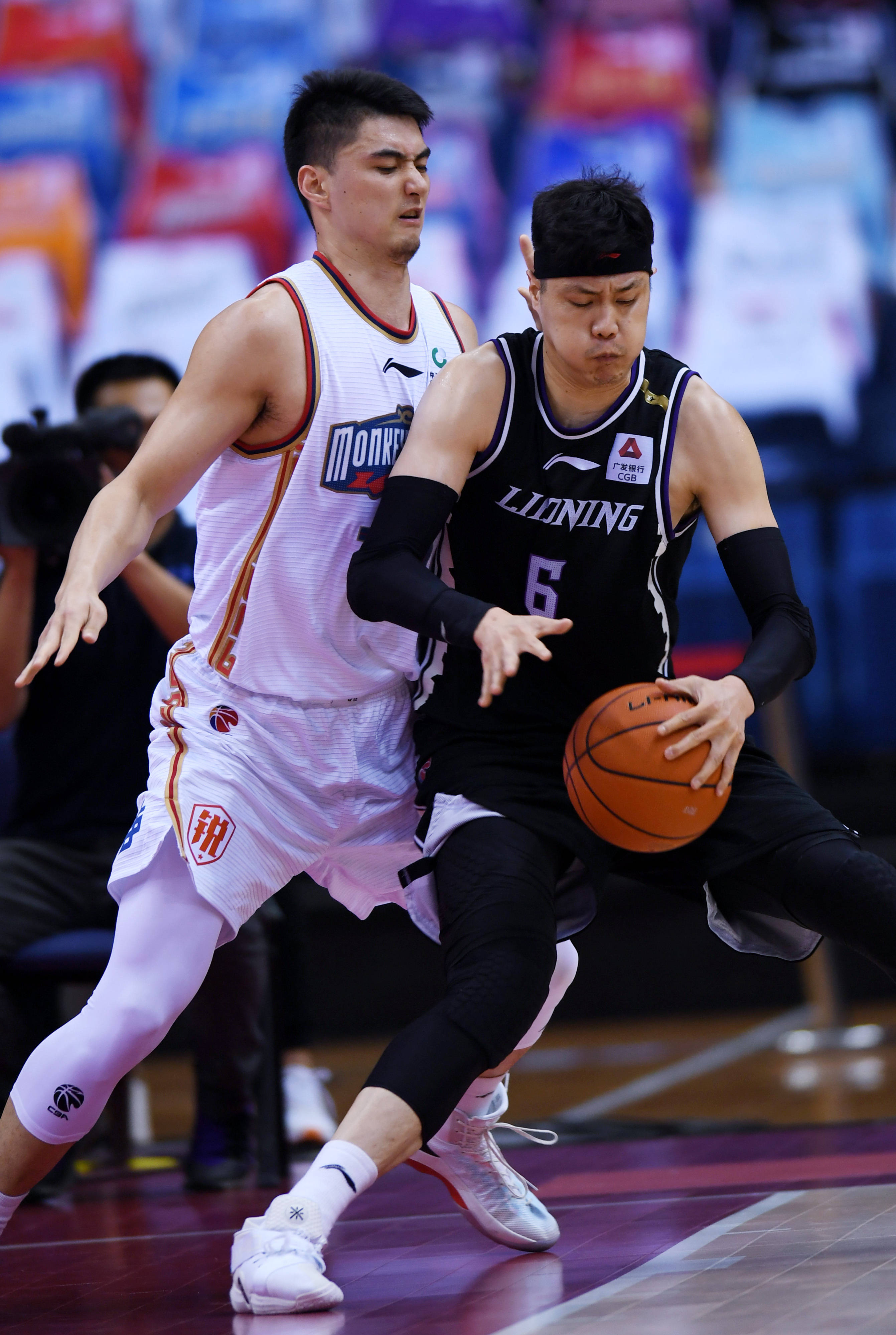 得了众人的 得了众人的